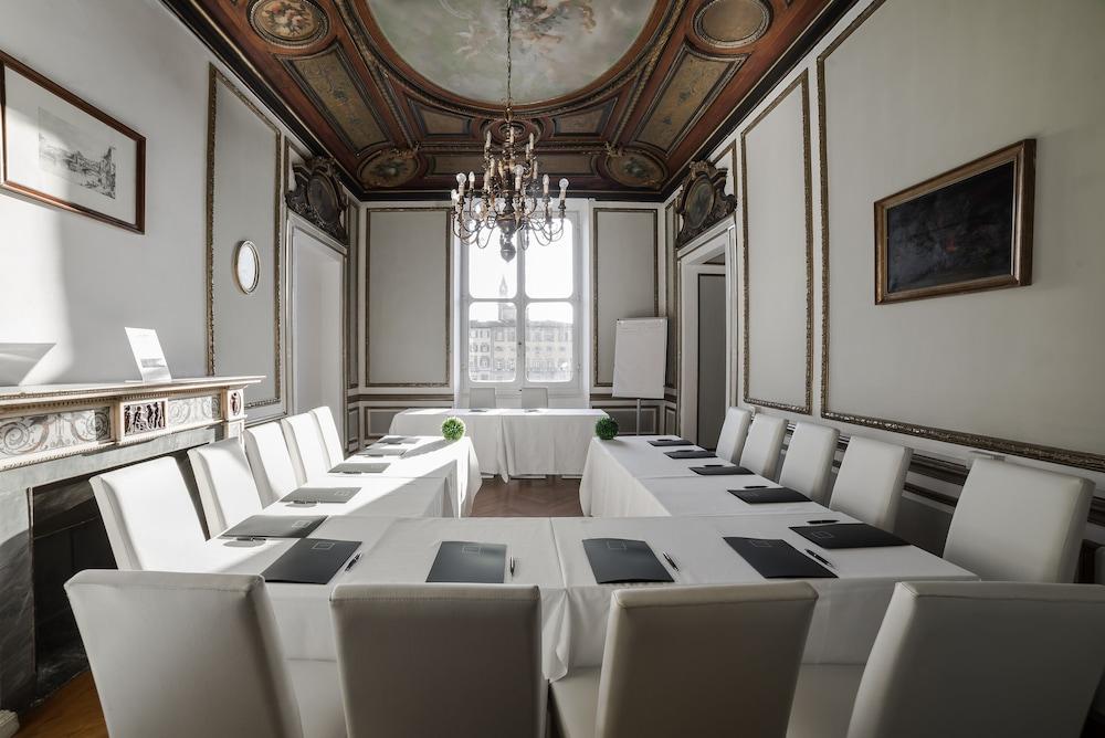 Hotel Bretagna Heritage - Alfieri Collezione Florenz Exterior foto