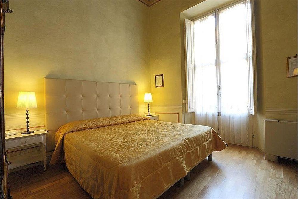 Hotel Bretagna Heritage - Alfieri Collezione Florenz Exterior foto