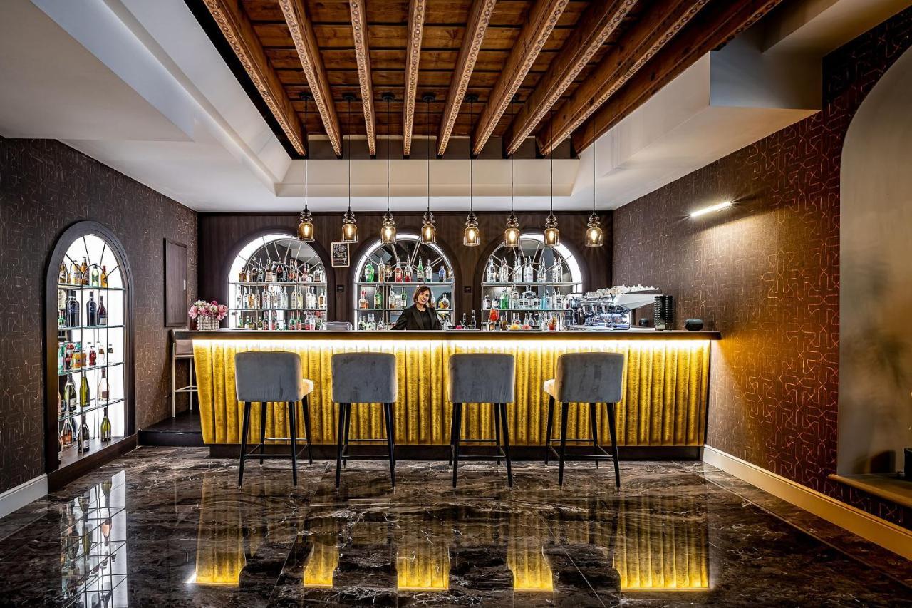 Hotel Bretagna Heritage - Alfieri Collezione Florenz Exterior foto